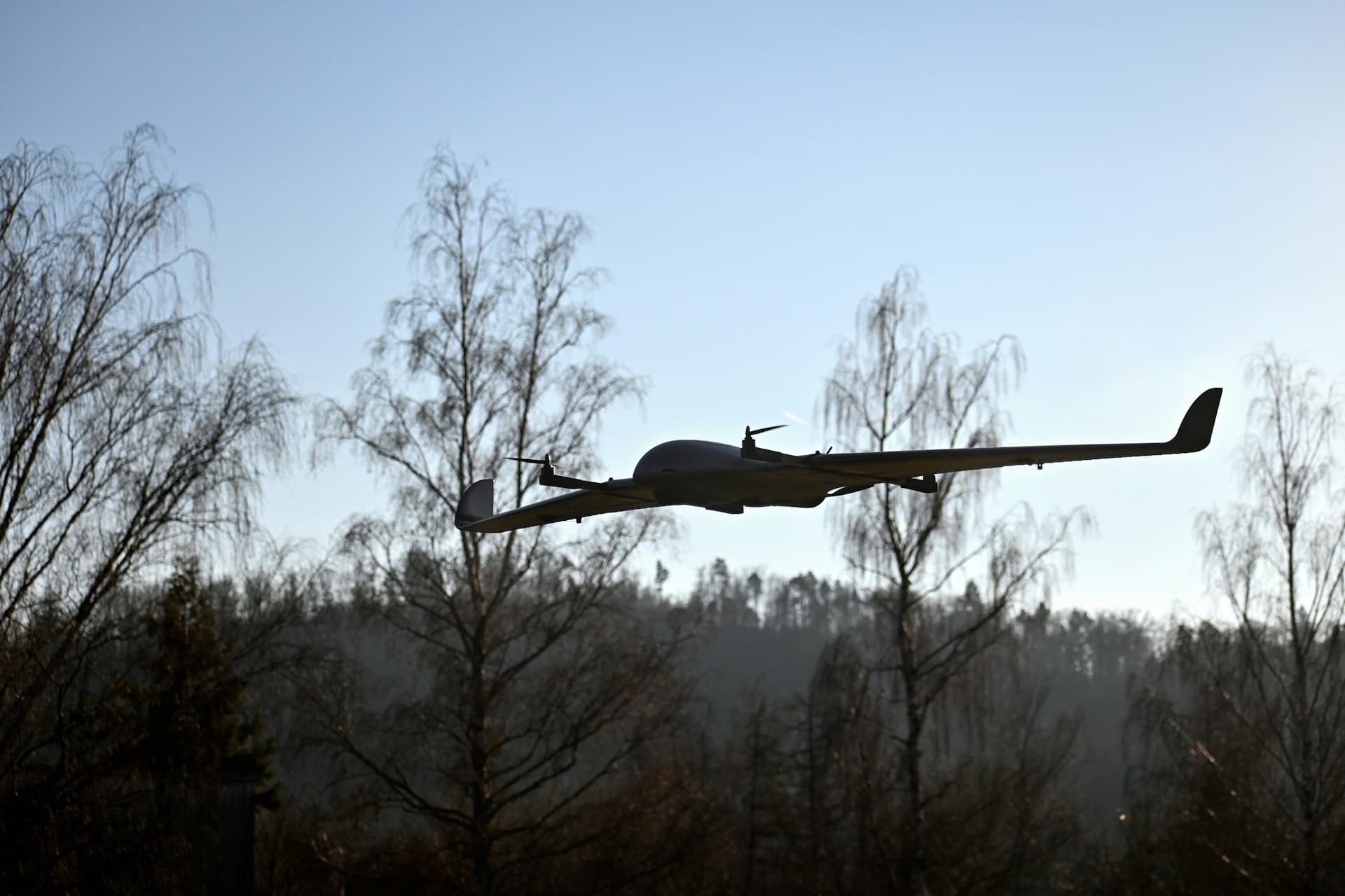 Fixed-wing unmanned aerial vehicle